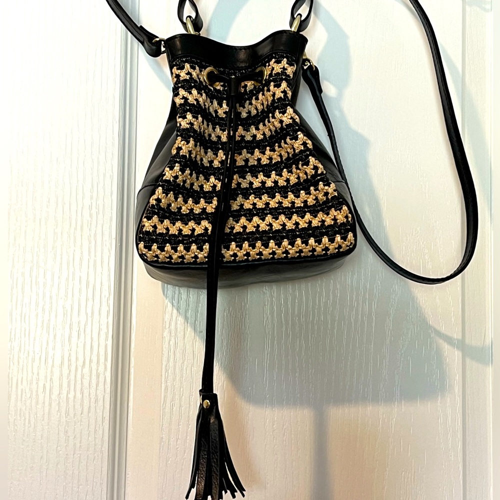 Divina Firenze Black Leather Italy Stray Bucket Bag